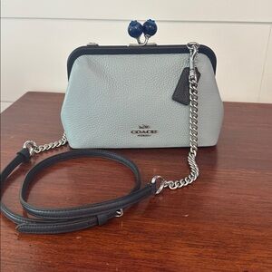 Coach Nora Kisslock Crossbody blueberry Leather light blue/ Navy/ Silver